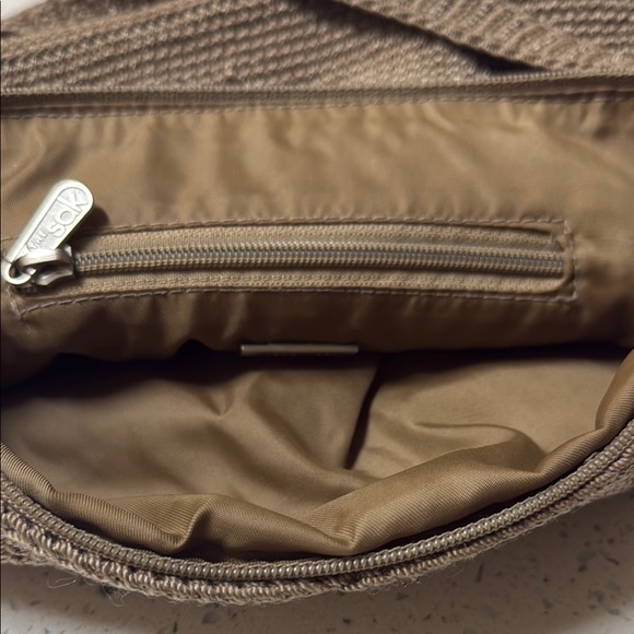 The Sak Brown Textured Shoulder Bag - Picture 6 of 8